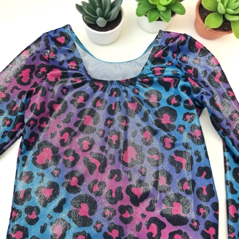 140 (child’s medium or 9-10) longsleeved leotard